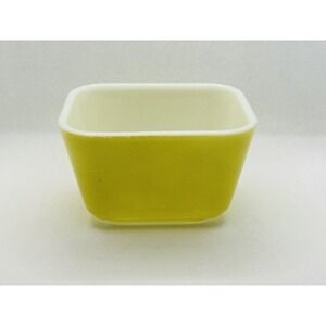 Vintage Pyrex 501 B Refrigerator Dish Yellow 1.5‎ Cup No Lid Fridgie